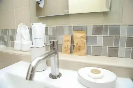 First Choice Suites - 6