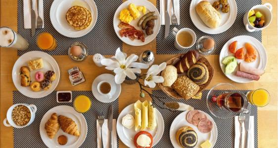 PLAZA Premium Köln - 11