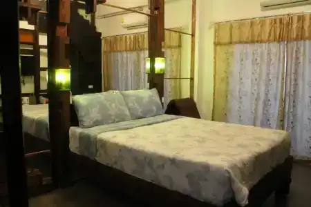 Huen Chan Thip - 58