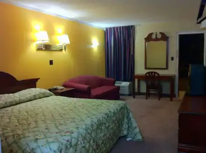 Rodeway Inn Charlotte South - 1