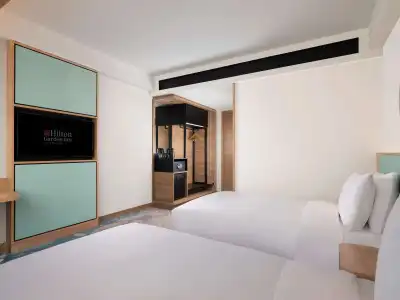 Hilton Garden Inn Jakarta Taman Palem - 1