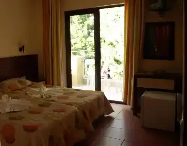 Lemas Suite - 1