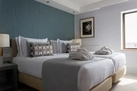 VIP Executive Suites do Marques - 97