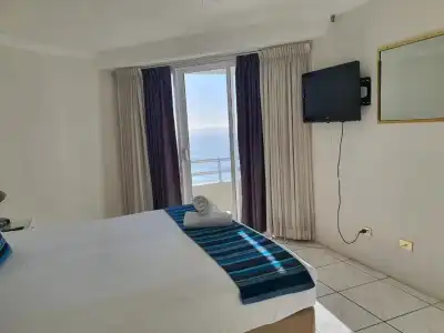 Zenith Ocean Front Apartments - 58