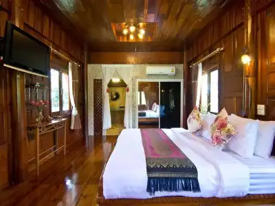 Bueng Bua Thong Resort - 28