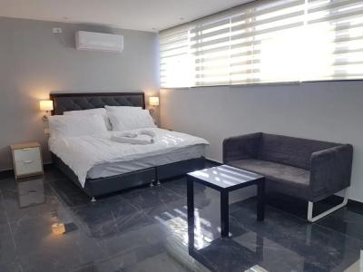 Lago Suites - 4