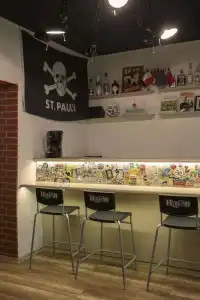 Hush Hostel Lounge - 8
