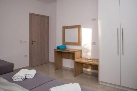 Aphrodite Studios & Apartments - 66