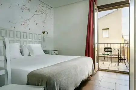 YIT Puerta Bisagra - 33