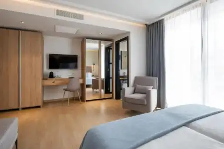 Kyrat Amarac Suites - 34