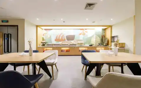 Hanting Shanghai Lujiabang Road - 9