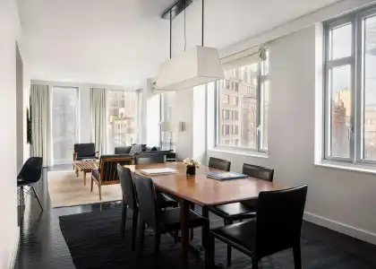 Smyth Tribeca - 130