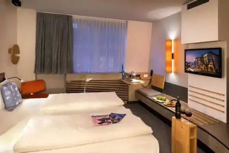 Motel One Frankfurt - Hauptbahnhof - 6