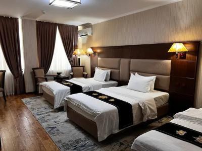 Zargaron Plaza - 71
