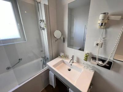 Holiday Inn Paris - Auteuil by IHG - 93