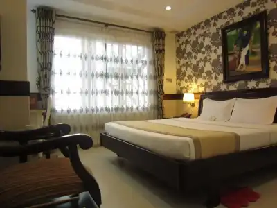 Hoang Thanh Thuy 2 - 40