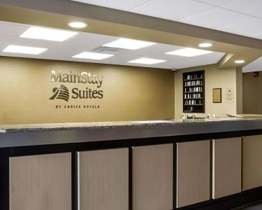 MainStay Suites Bismarck - 18