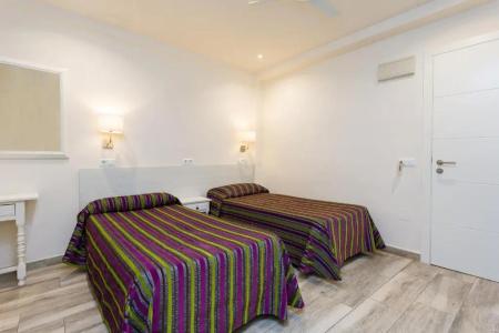 Sol y Miel Hostal - 126