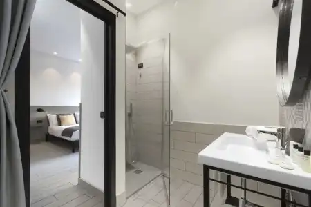 La Ferrovia Guest House - 36