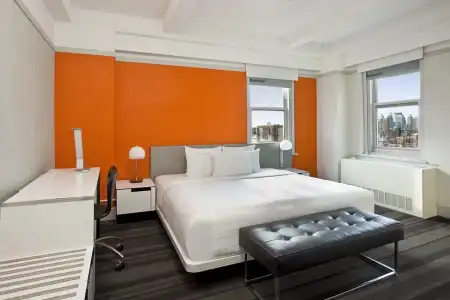 Row NYC - 13