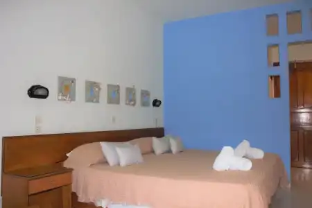 John & Mary's Studios - 150