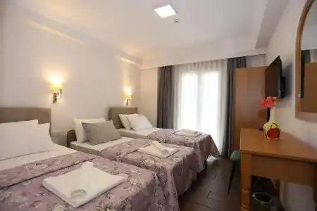 AtaÇesme Otel - 37