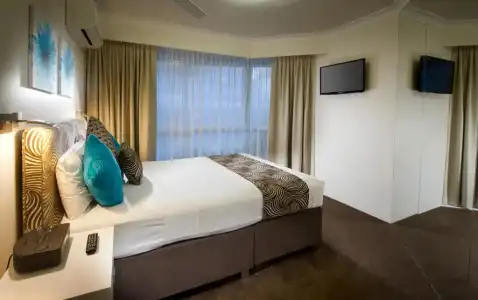 2nd Avenue Beachside Apartments - 183