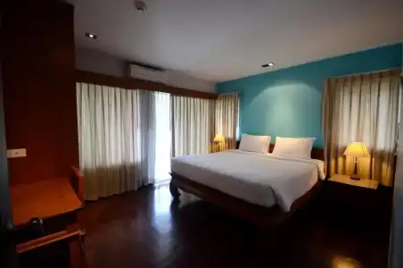 Sakorn Residence and - 95