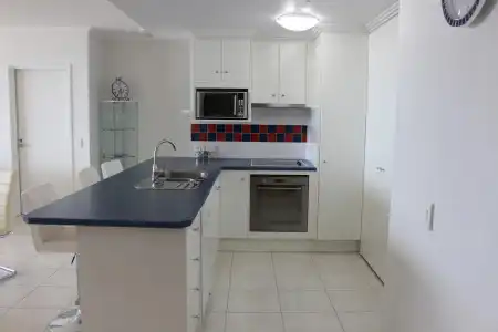 Crystal Bay on the Broadwater - 32