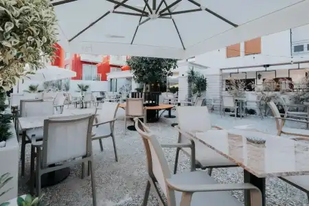 Angelo Coffee Suites - 11