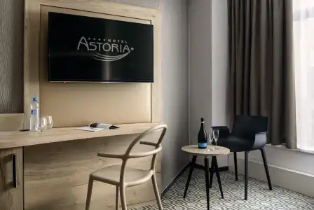 Astoria - 9