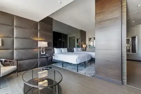 Beautiful Palms Place Suite - 102