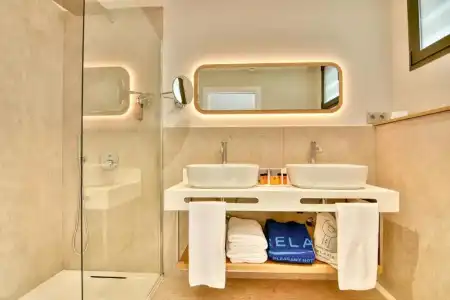 Relaxia Beverly Suites - 15