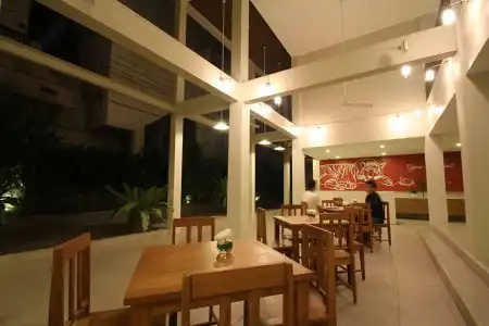 CHERN Bangkok - 23
