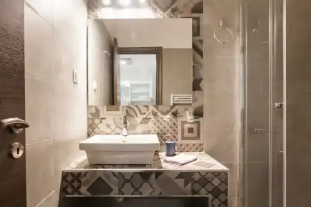Nicholas Point Apartments and Rooms - 147