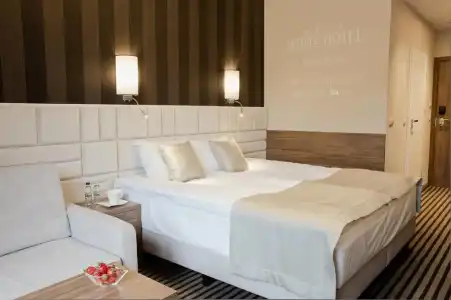 White Resort - 123