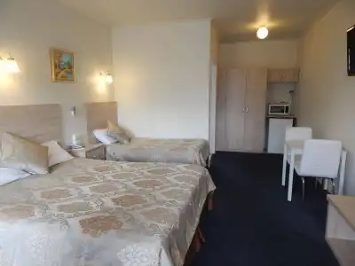 Jacksons Motor Inn - 2