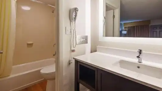 Best Western Central Inn - 47
