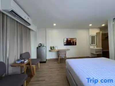 Michael Inn - 56
