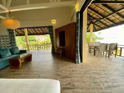 Absolute Beachfront Resort - 24