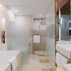 Swissotel Grand - 9