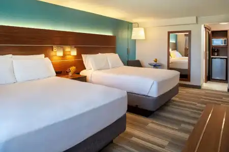 Holiday Inn Express WAIKIKI by IHG - 51