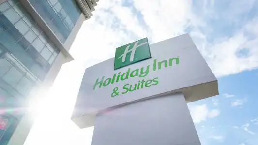 Holiday Inn & Suites Jakarta Gajah Mada by IHG - 0