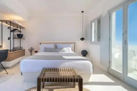 Akra Suites & Spa - 2