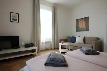 Angel City Apartments - 112
