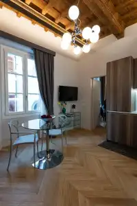 Kairos by Florence Art Apartments - 35