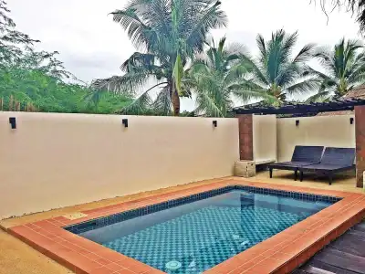 Lawana Escape Beach Resort - 38