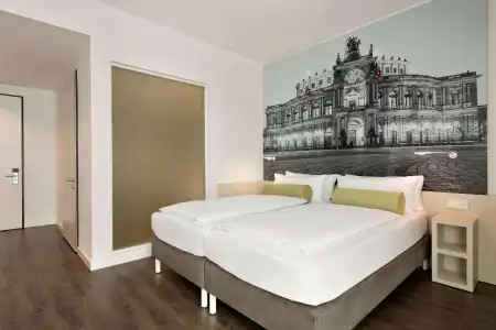 Super 8 by Wyndham Dresden - 28
