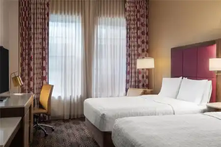 Hampton Inn Majestic Chicago Theatre District - 32