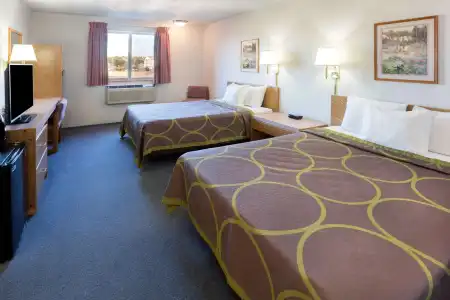 Super 8 Redmond - 2